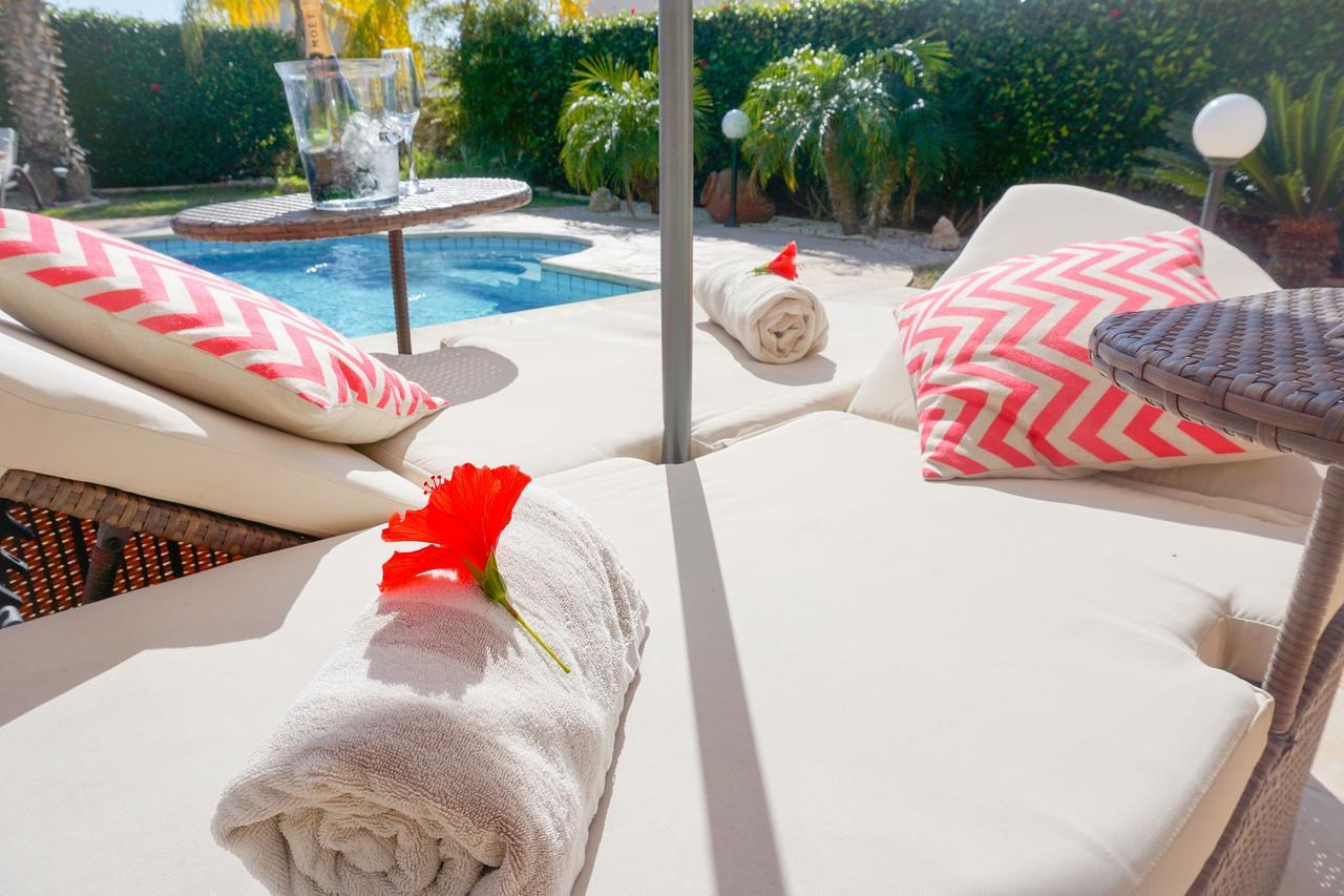 Villa Casa Mia By Ezoria Villas Coral Bay Exterior photo